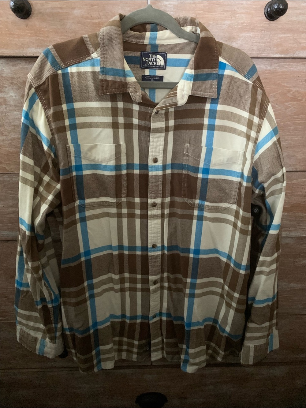 Men’s North Face plaid flannel